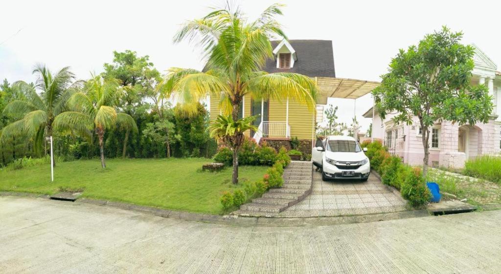 Villa Gathering Yuni Syahla Citaringgul Eksteriør bilde