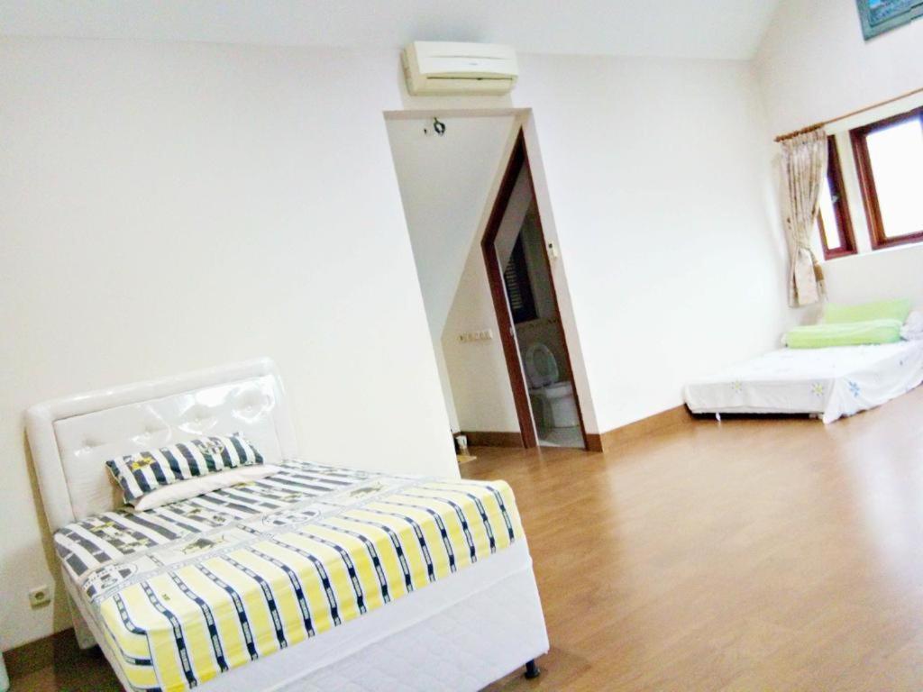 Villa Gathering Yuni Syahla Citaringgul Eksteriør bilde